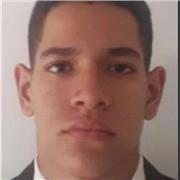 estudiante actualmente estudiando atencion al cliente